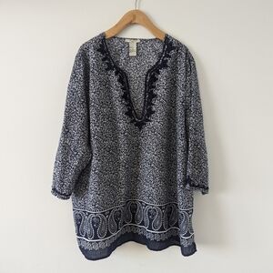 Anne Carson Woman Size 1X Navy and White Printed Cotton Tunic with Lace Trim